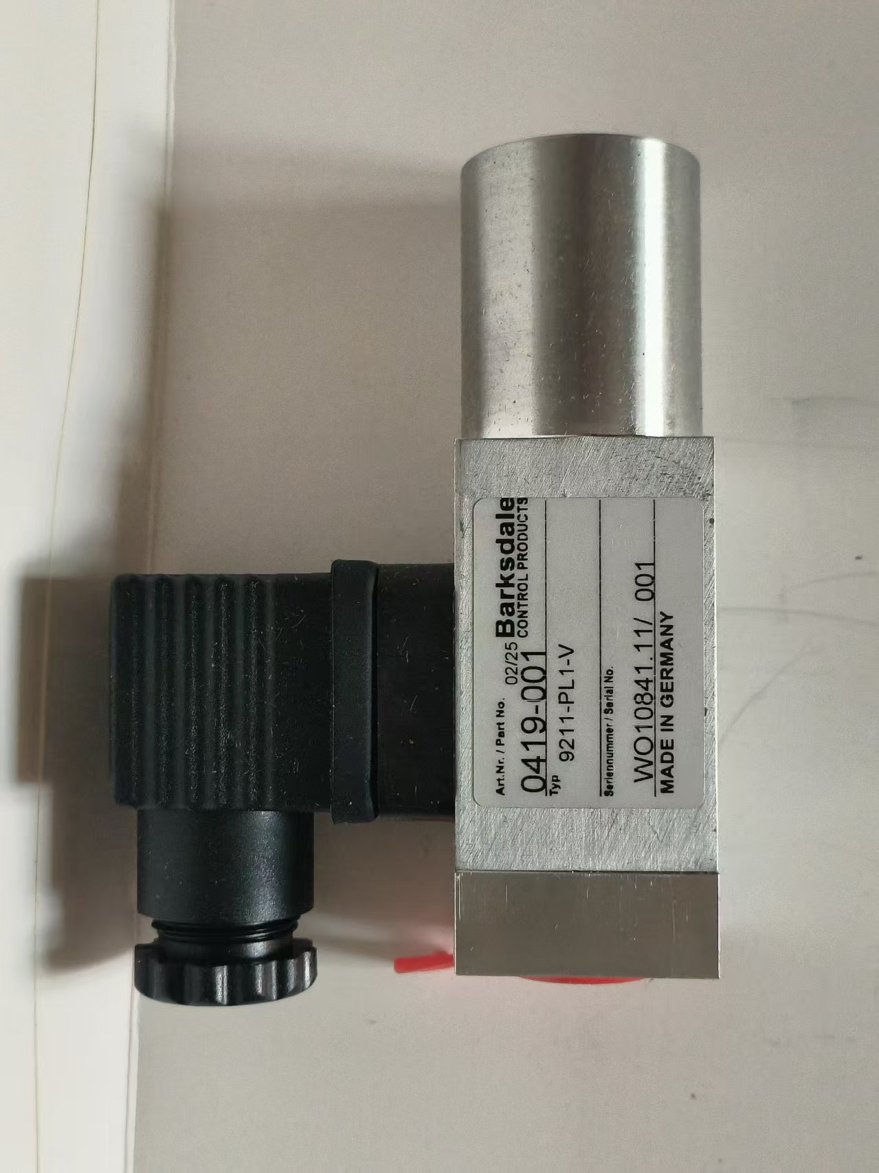 Barksdale 9211-PL1-V 0419-001 9000 Series Compact Piston Pressure Switch New Original 1-year Warranty