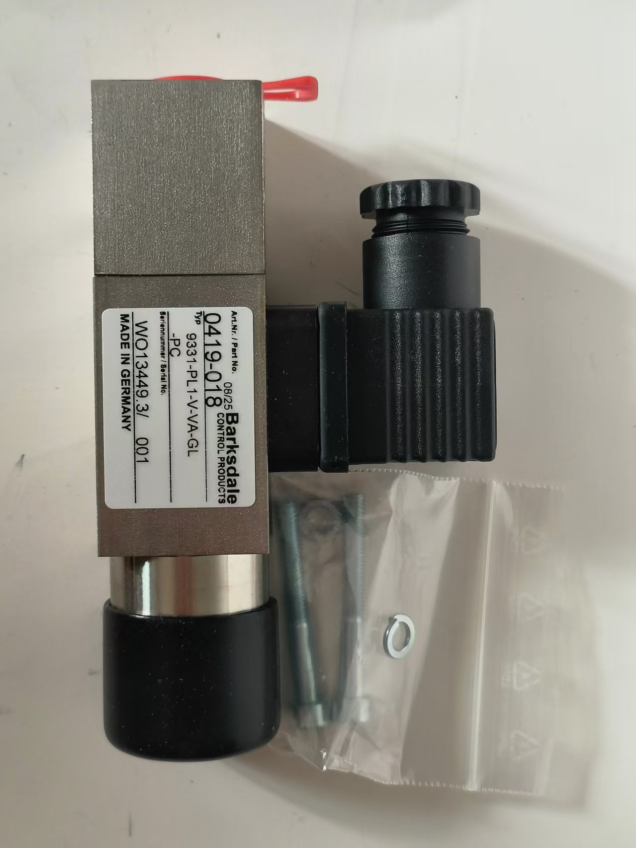 Barksdale 9331-PL1-V-VA-GL-PC (0419-018) 9300 Series High-Pressure Piston Switch, VA-GL-PC New Original 1-year Warranty
