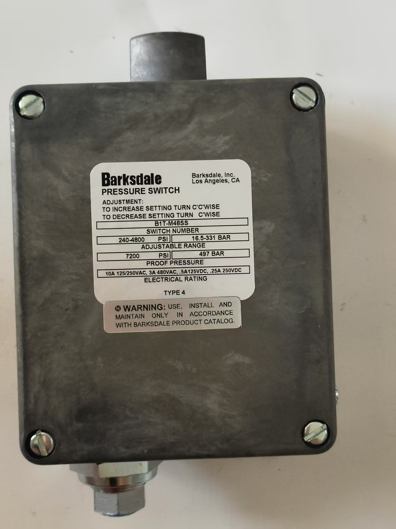 Barksdale B1T-M48SS Housed Bourdon Tube Pressure Switch, 316SS, NEMA 4 New Original 1-year Warranty