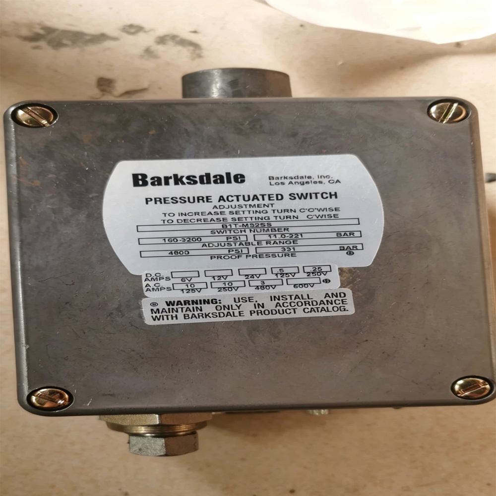 Barksdale B1T-M32SS Housed Bourdon Tube Pressure Switch, M32 Range, 316SS, NEMA 4 New Original 1-year Warranty