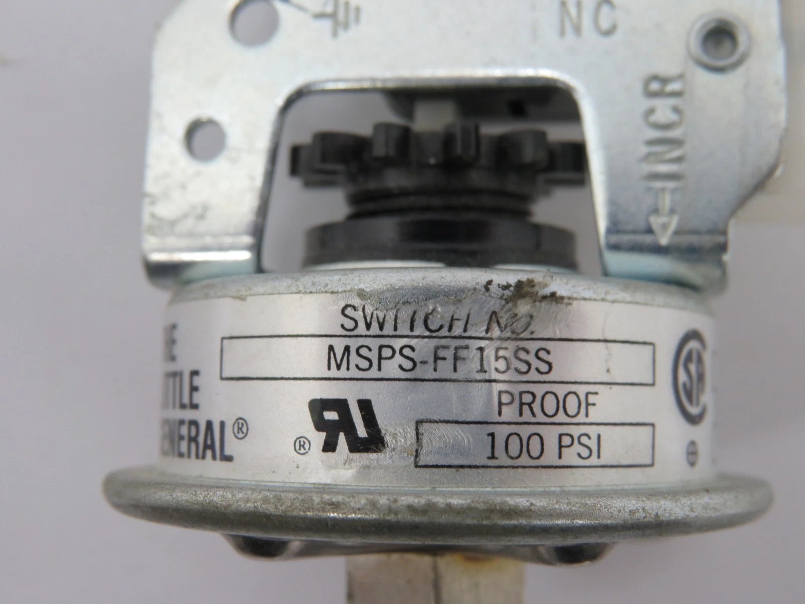 Barksdale MSPS-FF15SS Miniature Pressure Switch, 1.5–15 psi, SPDT, NEMA 1, 304SS New Original 1-year Warranty Barksdale MSPS-FF15SS Miniature Pressure Switch, 1.5–15 psi, SPDT, NEMA 1, 304SS New Original 1-year Warranty