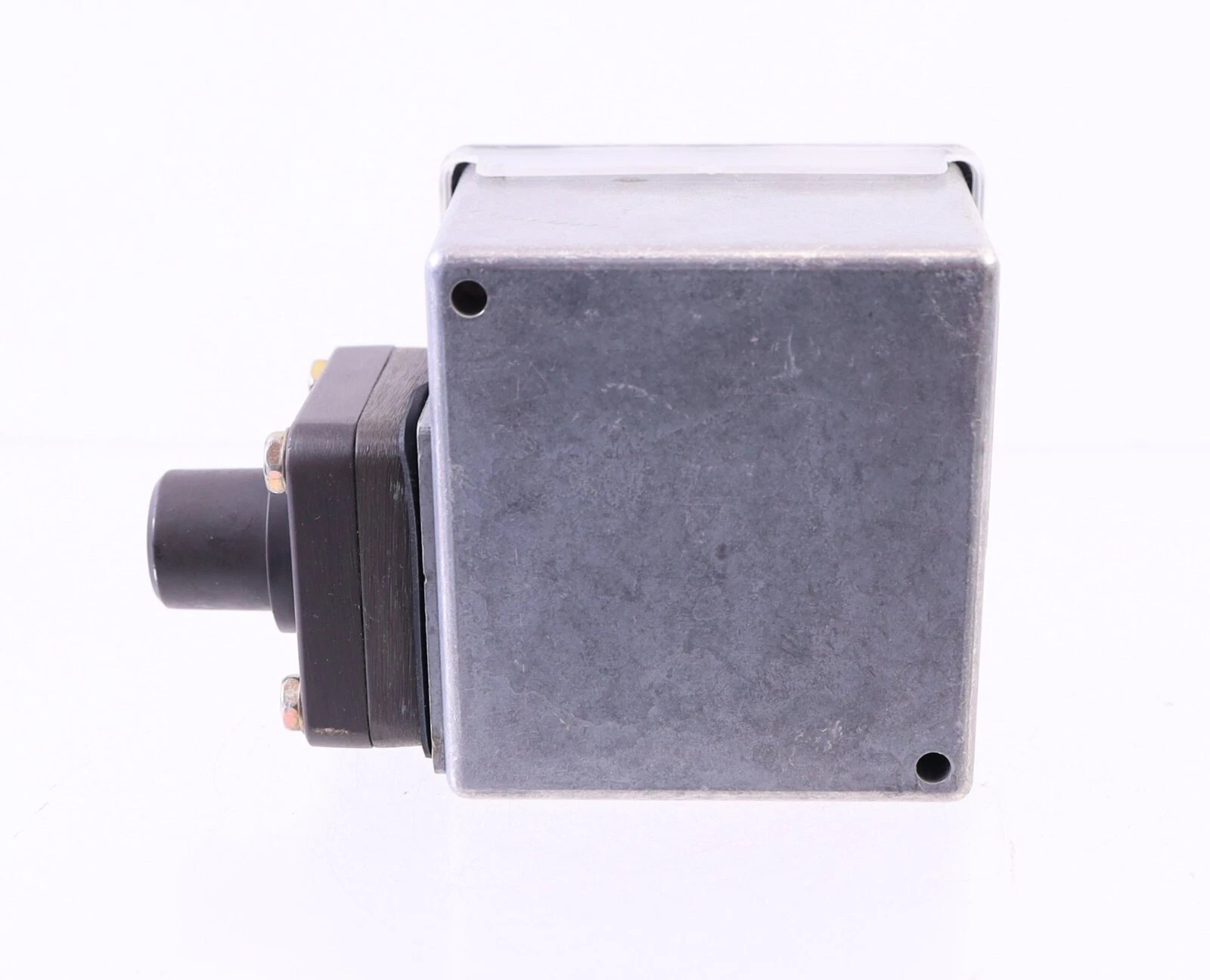 Barksdale E1H-H15-P4 (0403-059) Econ-O-Trol Diaphragm Pressure Switch, H15 Range, P4 Terminal New Original 1-year Warranty