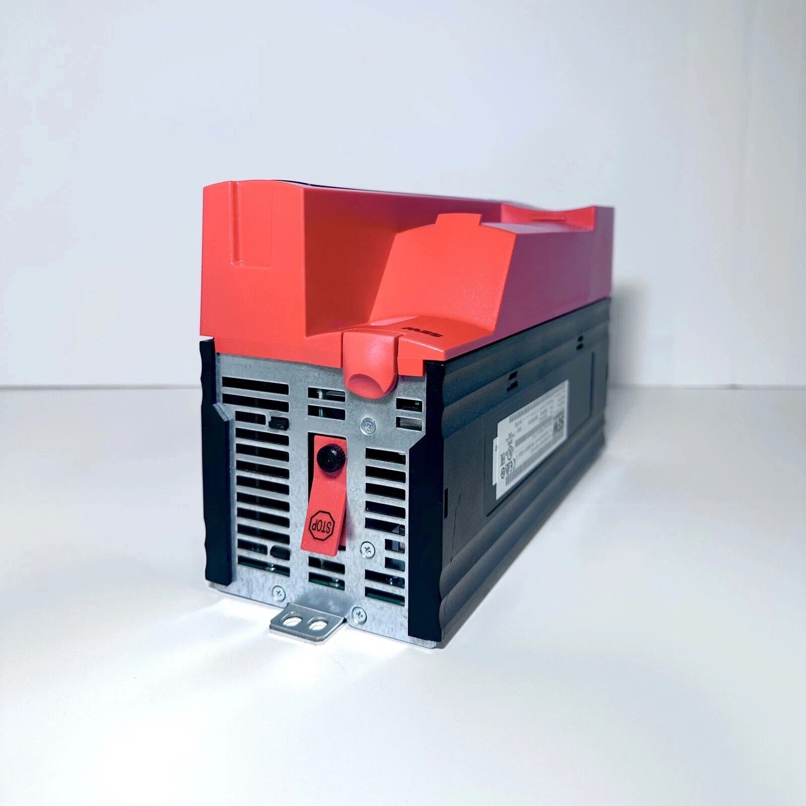 SEW MDX61B0015-2A3-4-00 MOVIDRIVE B 1.5kW Single Phase 230V Servo Inverter Drive New Original 1-year Warranty SEW MDX61B0015-2A3-4-00 MOVIDRIVE B 1.5kW Single Phase 230V Servo Inverter Drive New Original 1-year Warranty