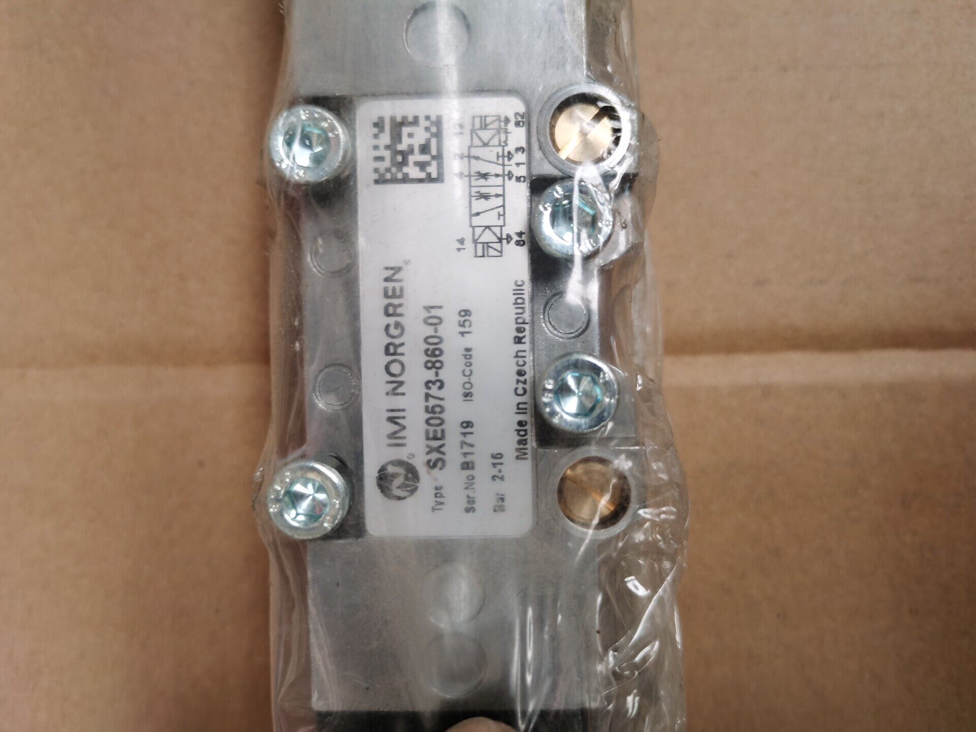 Norgren SXE0573-860-01 ISO Star Series High Speed Pneumatic Solenoid Control Valve New Original 1-year Warranty Norgren SXE0573-860-01 ISO Star Series High Speed Pneumatic Solenoid Control Valve New Original 1-year Warranty