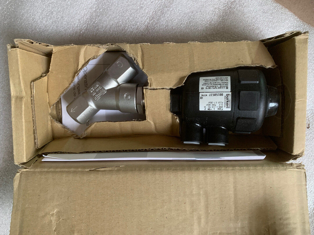 Burkert 00150537 Type 6013 2/2 Way Direct Acting Plunger Solenoid Valve DN3 Brass G1/4 New Original 1-year Warranty