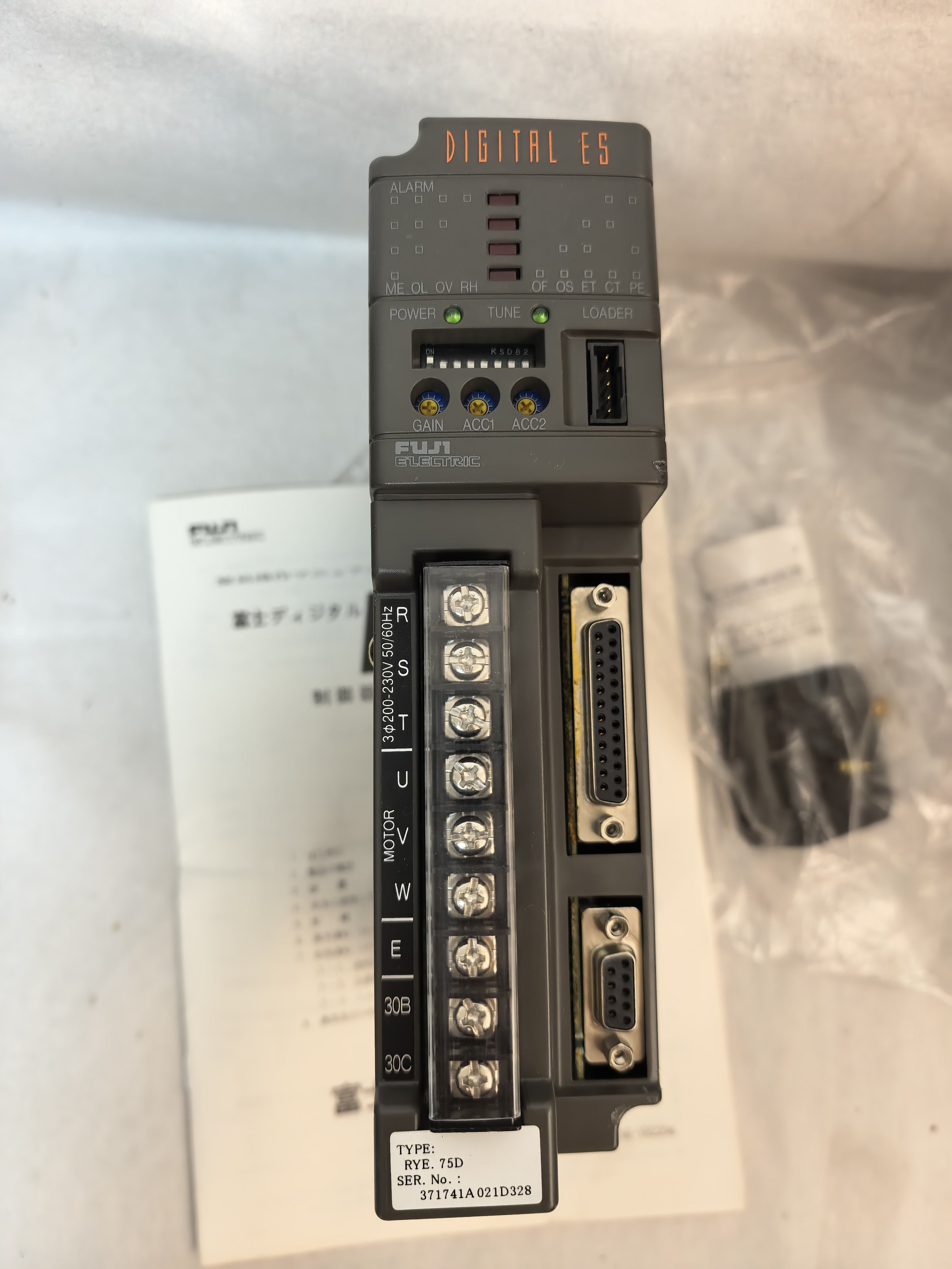 Fuji RYE.75D ES Series 750W Digital Servo Amplifier Single/Three Phase 200V Servo Drive New Original 1-year Warranty Fuji RYE.75D ES Series 750W Digital Servo Amplifier Single/Three Phase 200V Servo Drive New Original 1-year Warranty