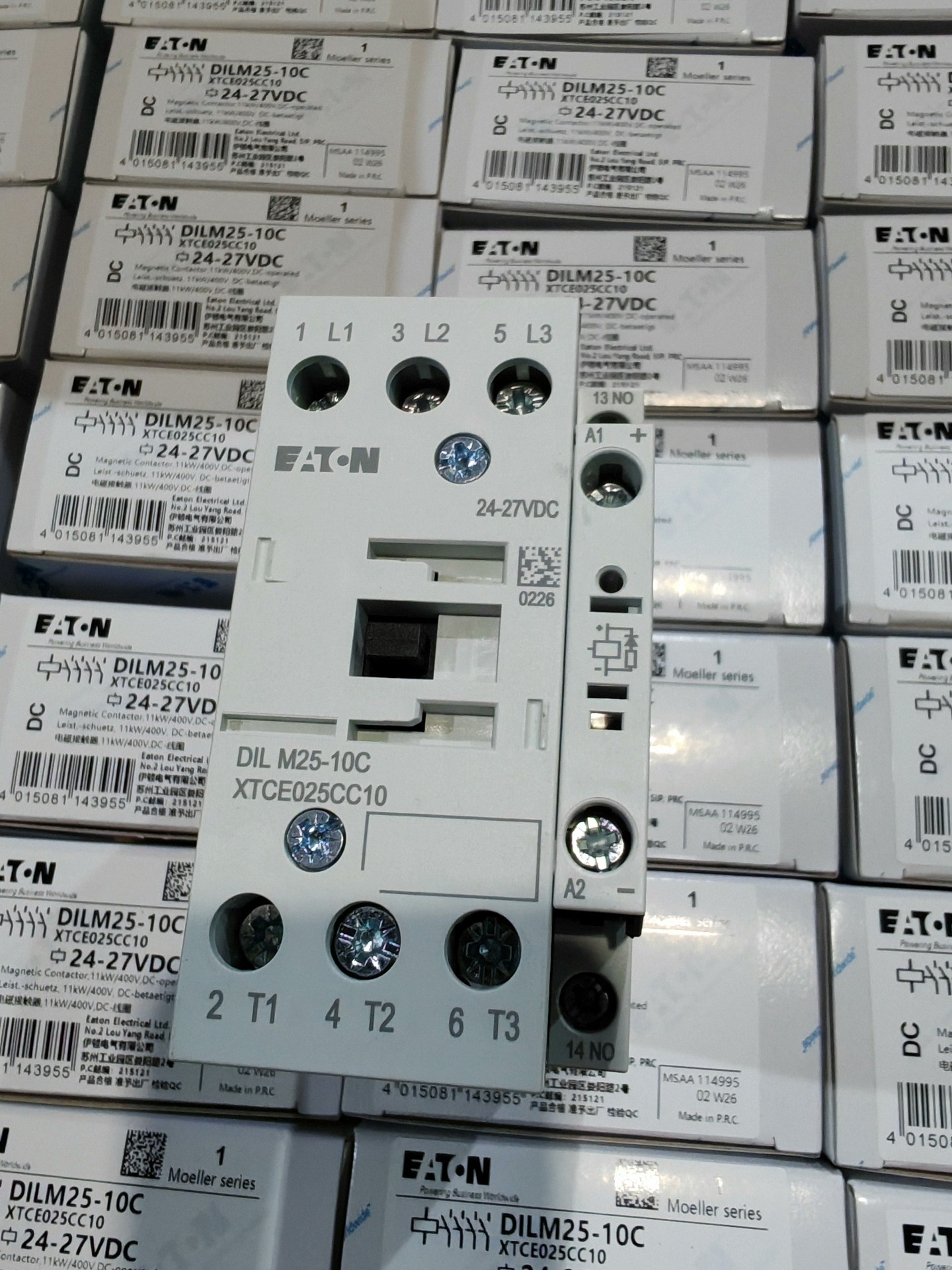 Eaton Moeller DILM25-10C 3P 25A AC-3 Contactor 11kW 400V 1NO Aux Compact DIN Rail Motor Contactor New Original 1-year Warranty Eaton Moeller DILM25-10C 3P 25A AC-3 Contactor 11kW 400V 1NO Aux Compact DIN Rail Motor Contactor New Original 1-year Warranty