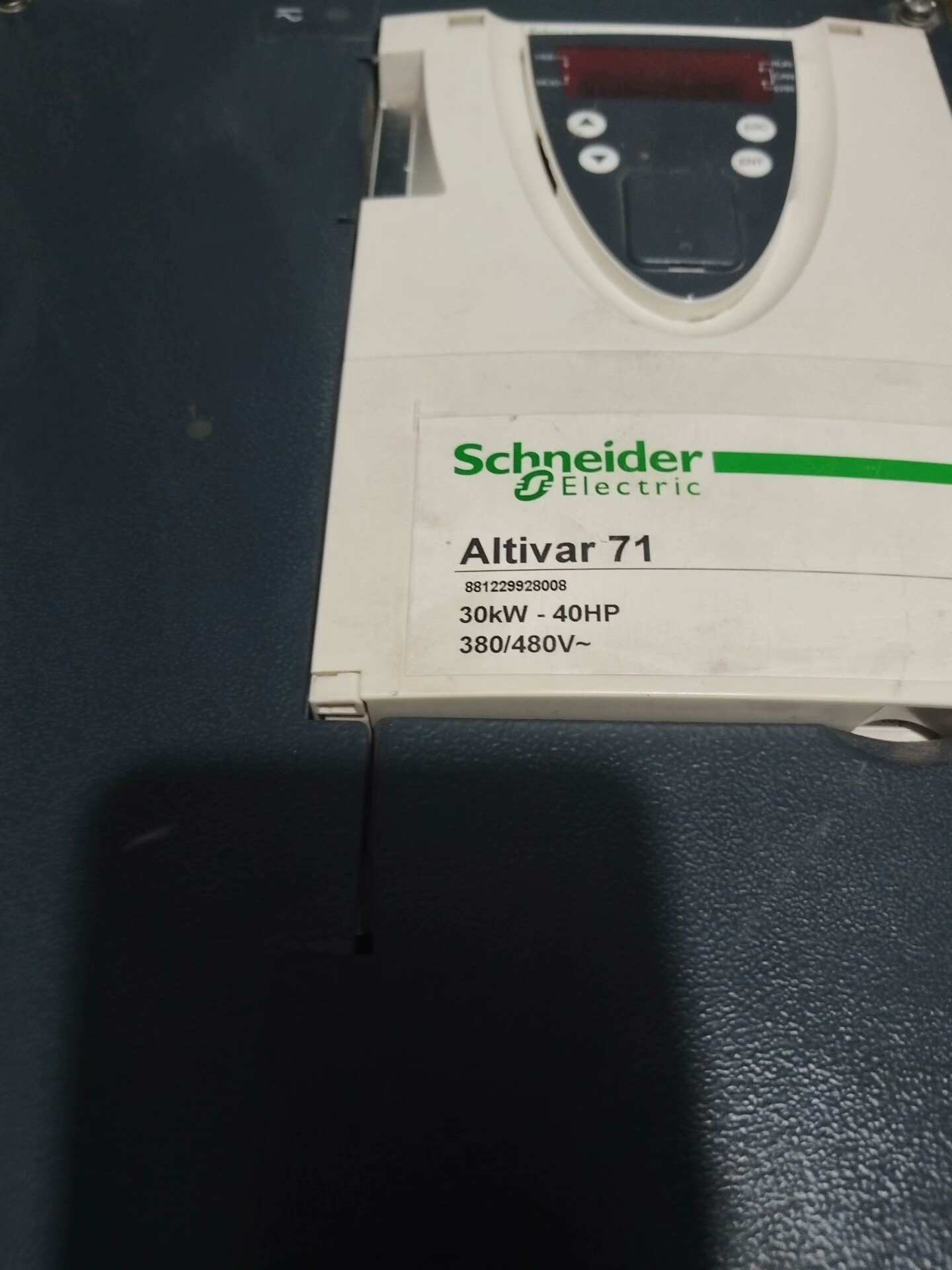 Schneider ATV71HD30N4Z Altivar71 30kW Heavy Duty Variable Frequency Drive 3Ph 380-480V Integrated EMC Inverter New Original 1-year Warranty
