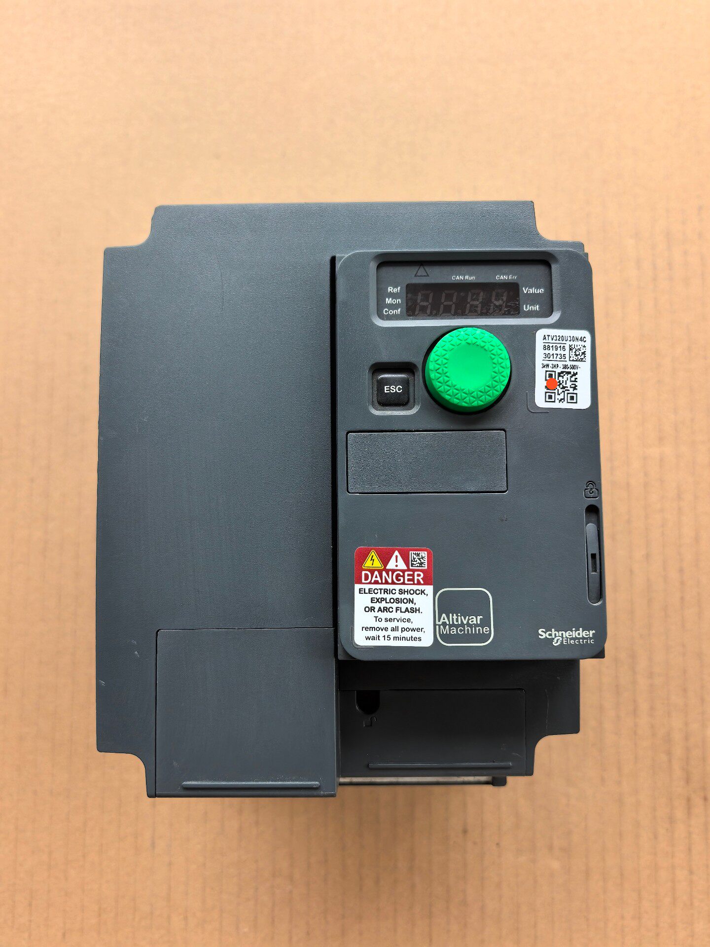 Schneider ATV320U30N4C Altivar320 3.0kW 3Ph 380-500V Compact Heavy Duty Machine Vector VFD Built-in EMC STO New Original 1-year Warranty