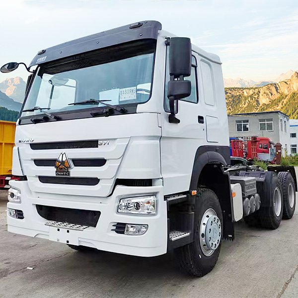 Sinotruk Howo 371HP 6x4 Tractor Truck