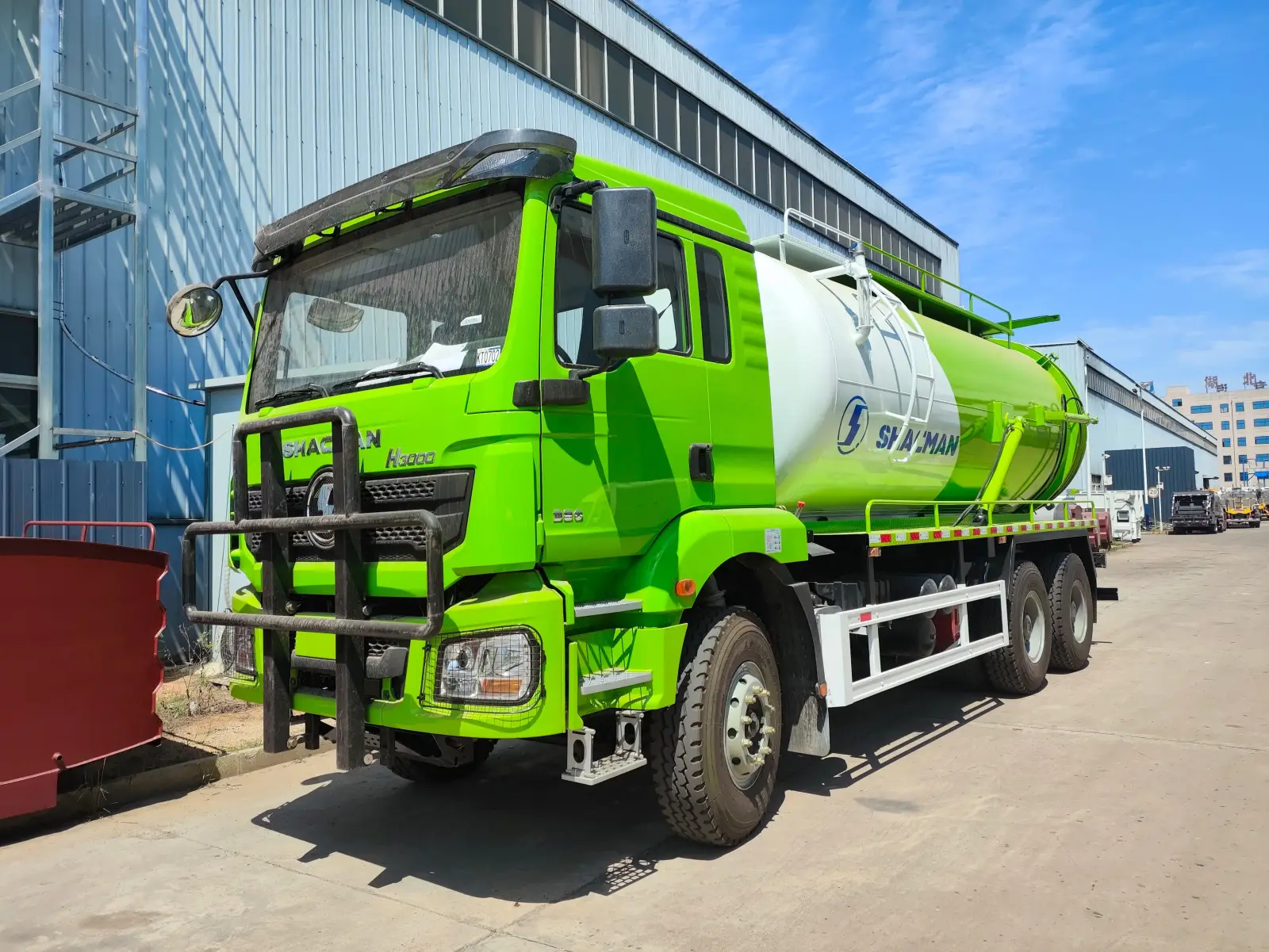 SHACMAN 6x4 20CBM Vacuum Sewage Suction Truck