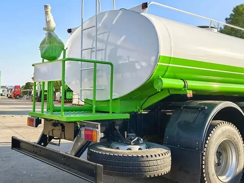 ISUZU GIGA 6x4 20 CBM Water Sprinkler Tank Truck