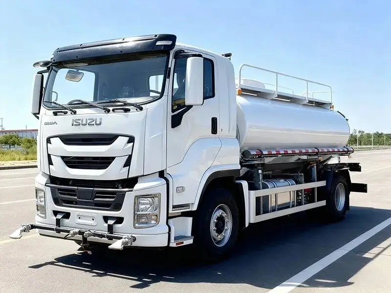 ISUZU 4x2 15CBM Water Sprinkler  Truck
