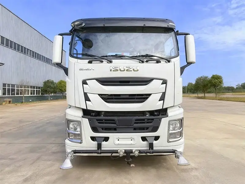 ISUZU 4x2 15CBM Water Sprinkler  Truck