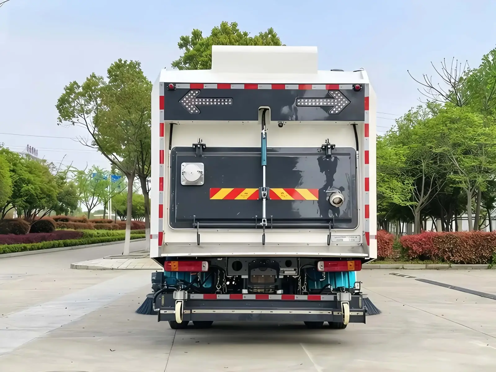 HOWO 4x2 Street Sweeper Truck