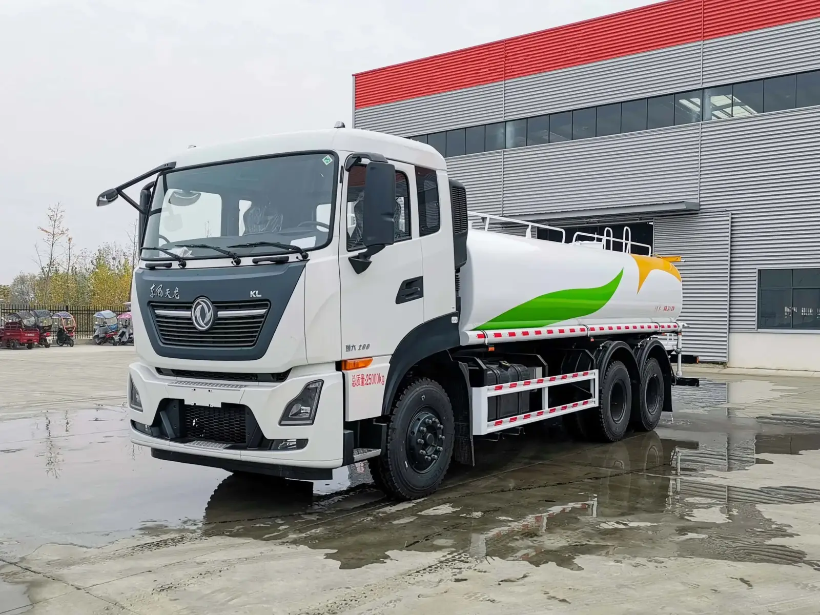 DONGFENG 6x4 Water Tanker Sprinkler Truck 20000L