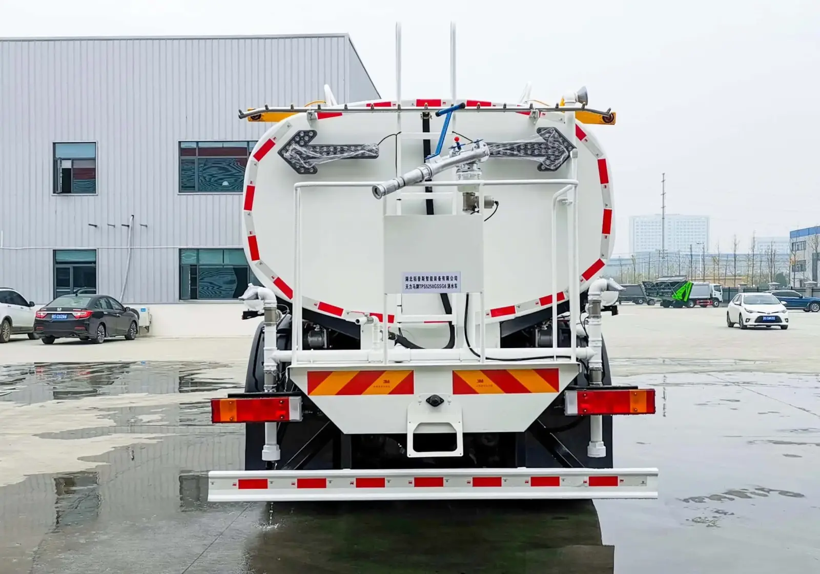 DONGFENG 6x4 Water Tanker Sprinkler Truck 20000L