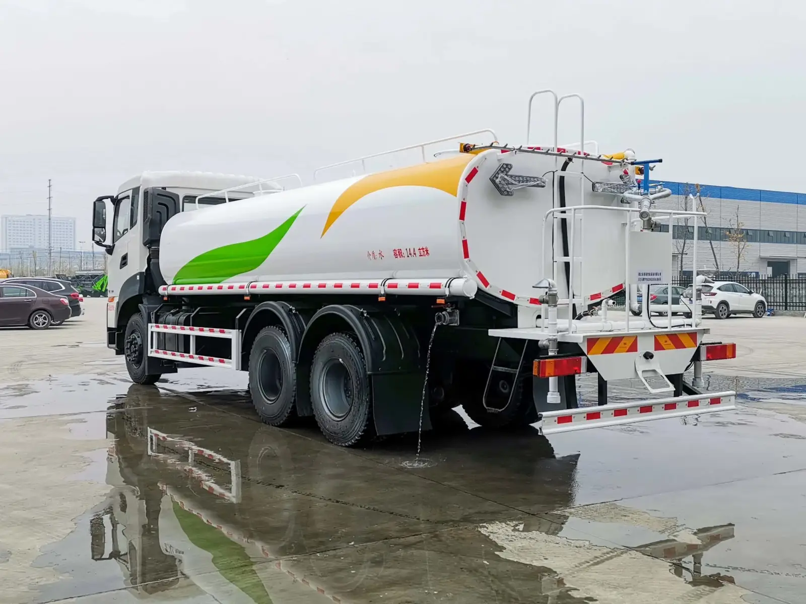 DONGFENG 6x4 Water Tanker Sprinkler Truck 20000L