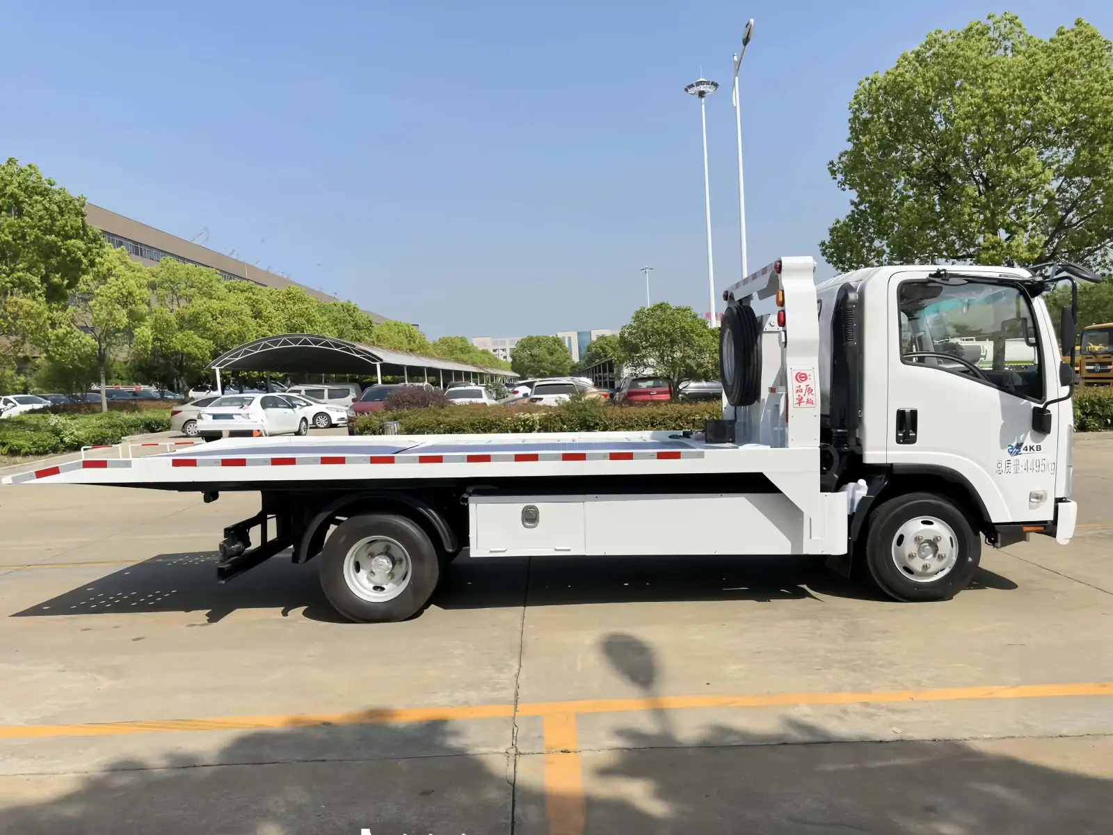 ISUZU KV100 4x2 5-Ton Flatbed Tow Truck