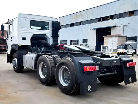 HOWO 371 6x4 Tractor Truck