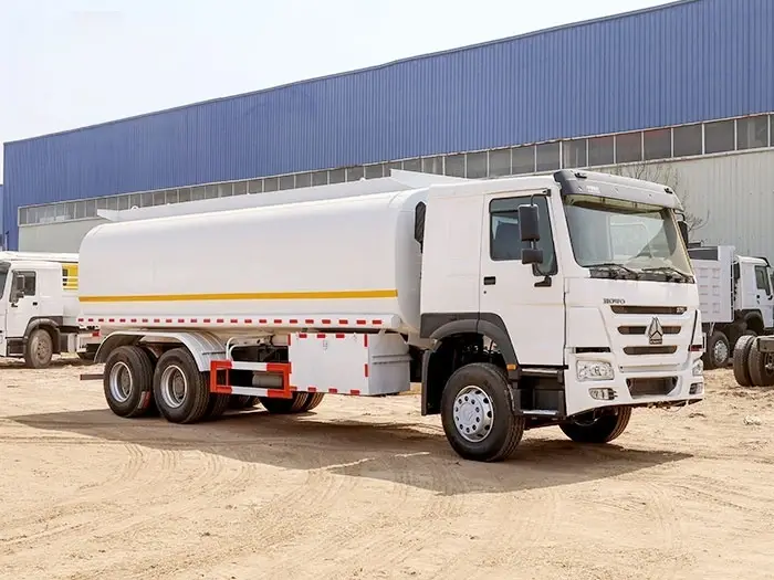 HOWO 375 6x4 Fuel Tank Truck