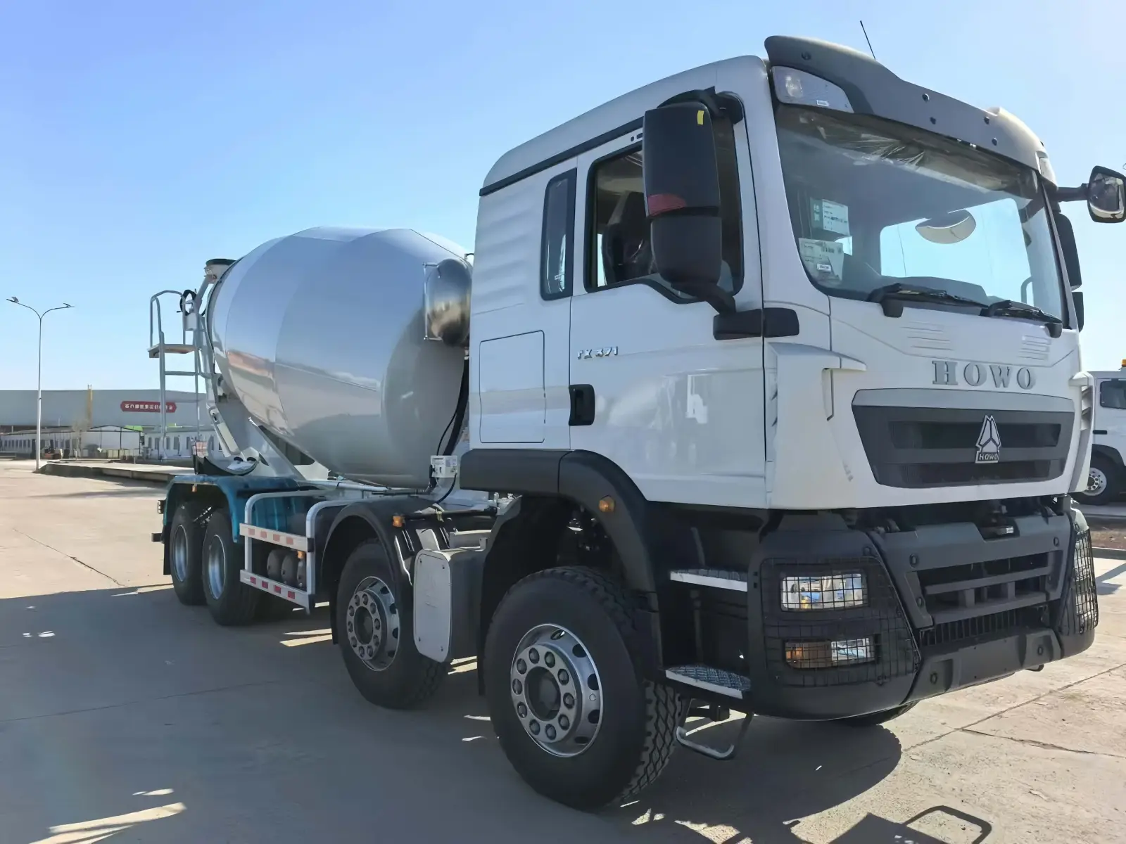 SINOTRUCK HOWO TX 8x4 Concrete Mixer Truck