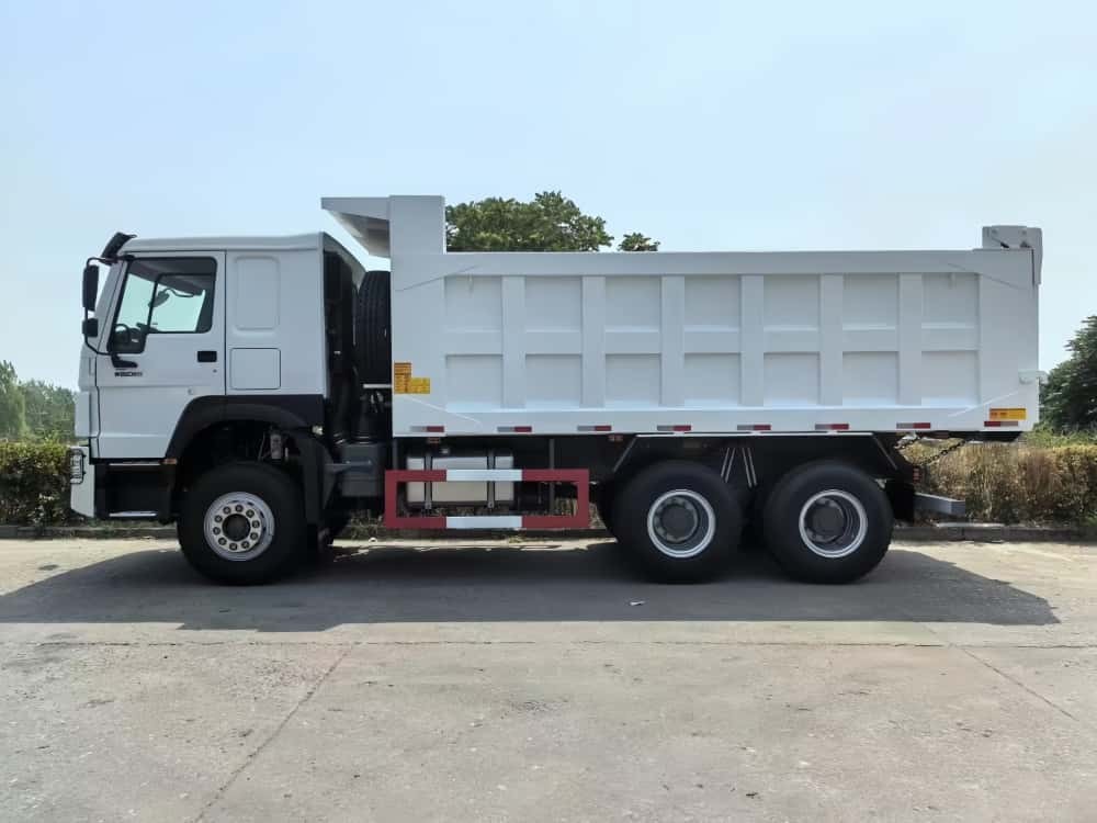 HOWO 400 dump truck