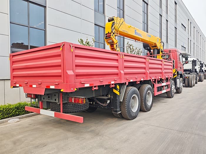 howo tx crane truck (6) howo tx crane truck (6)