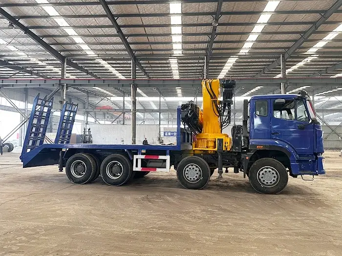 Folding Boom HOWO NX Truck Crane with Ladder