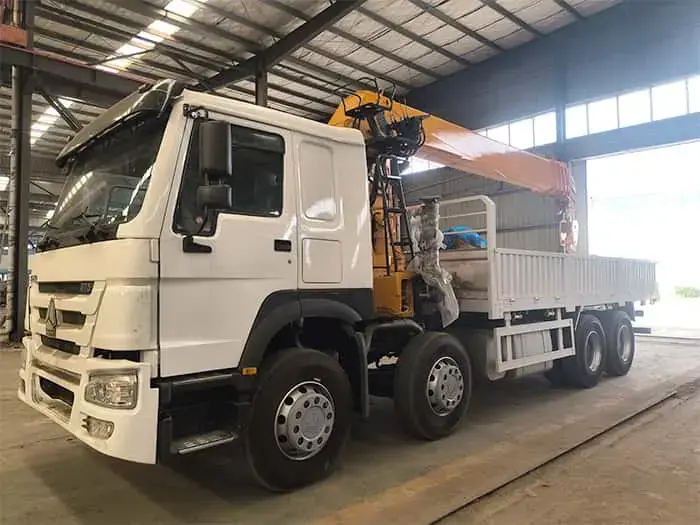 HOWO 375 Truck with XCMG Straight Boom Crane