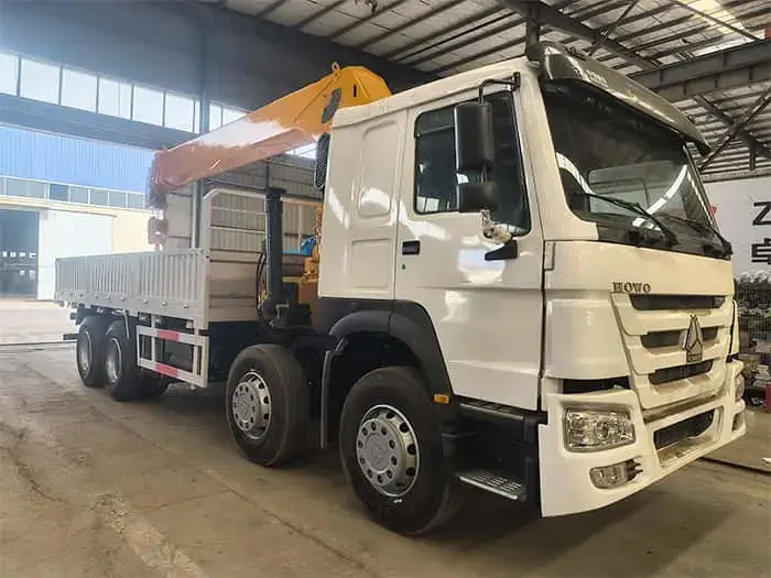 HOWO 375 Truck with XCMG Straight Boom Crane