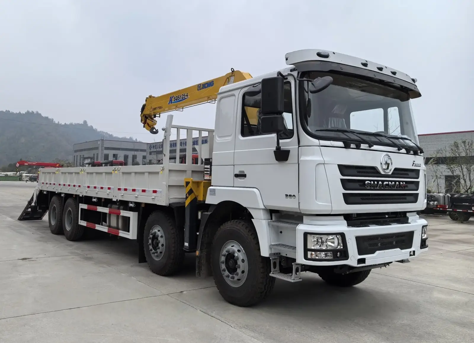 SHACMAN F3000 Truck Mounted Crane with XCMG