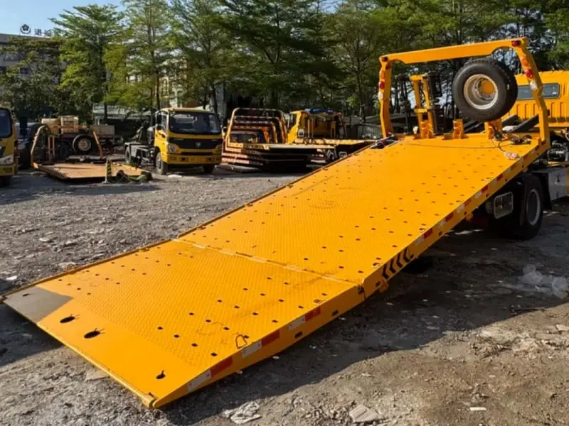 HOWO 4x2 Flatbed Tow Truck