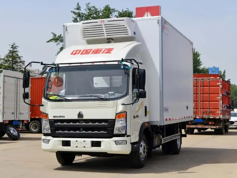 SINOTRUCK HOWO 160HP 4x2 Refrigerated Truck