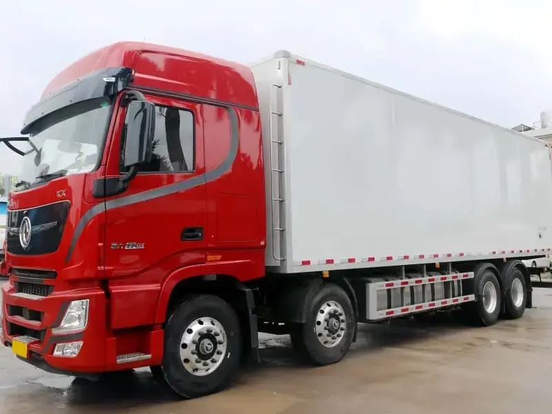 DONGFENG 8x4 18-Ton Refrigerated Truck
