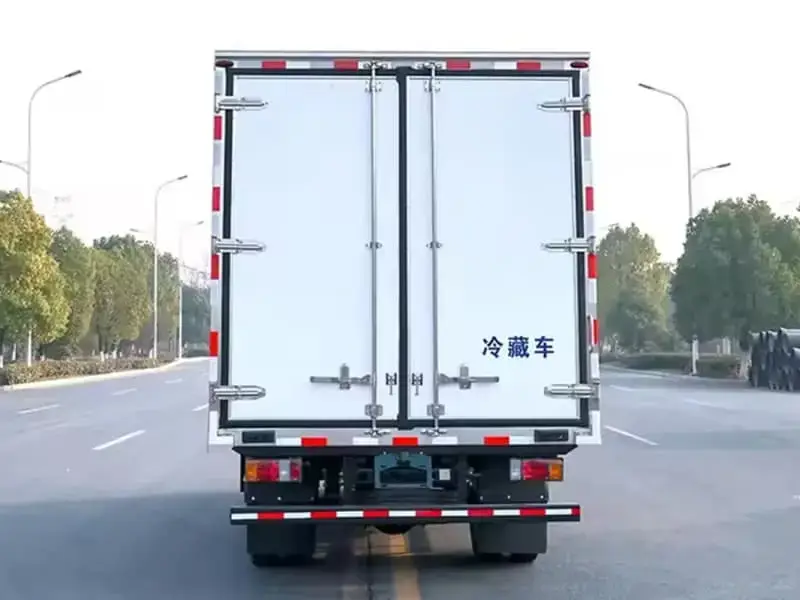 ISUZU 4x2 8-Ton Refrigerated Truck