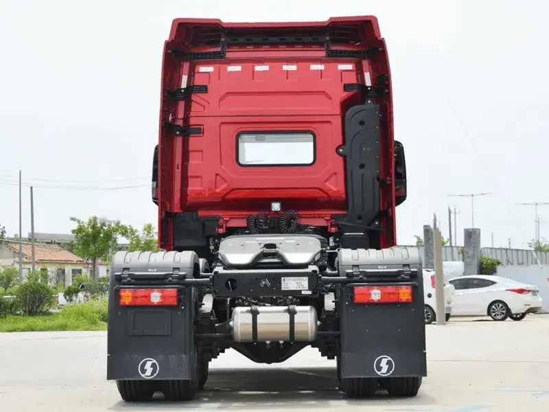 SHACMAN X5000 6x4 Tractor Truck