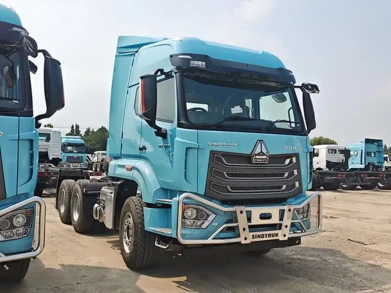 SINOTRUCK HOWO NX 400 6x4 Tractor Truck