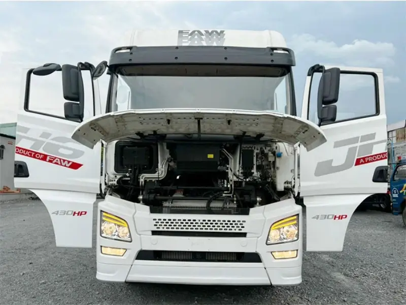 FAW JH6 6x4 Tractor Truck