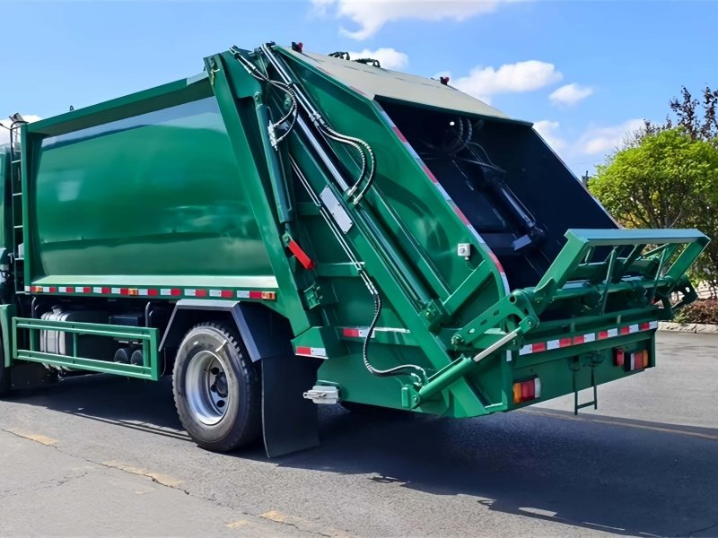 Used ISUZU GIGA Garbage Compactor Truck 12CBM