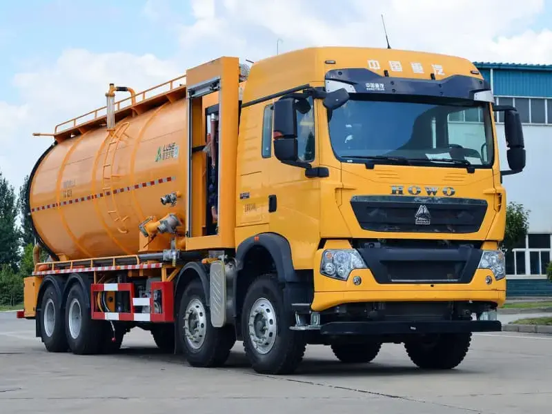HOWO TX7 8x4 Vacuum Sewage Suction Truck