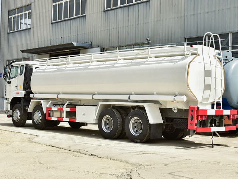 Fuel Tank Truck Material Guide: Carbon Steel vs Aluminum vs Stainless Steel