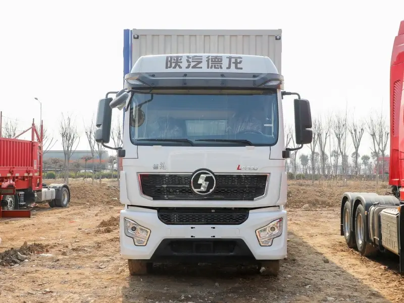 SHACMAN L5000 4x2 Box Truck
