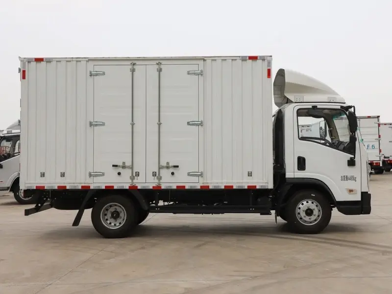 SHACMAN K3000 4x2 Box Truck