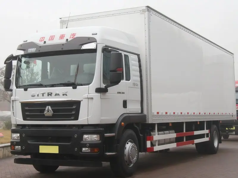 SINOTRUCK SITRAK 4x2 Box Truck