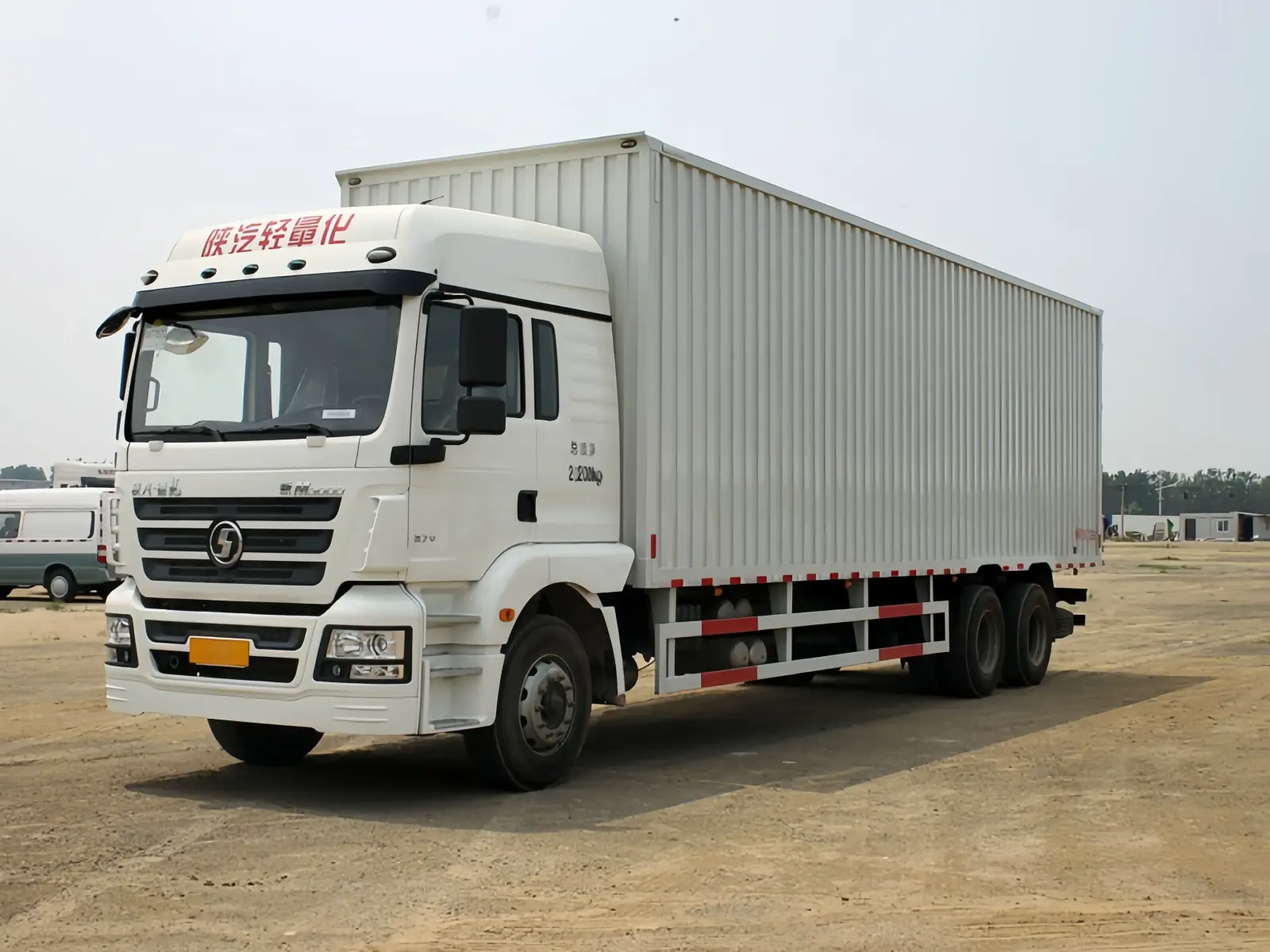 SHACMAN M3000 6x4 Box Truck