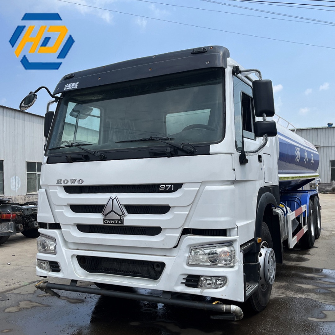 Sinotruk Water Tanker
