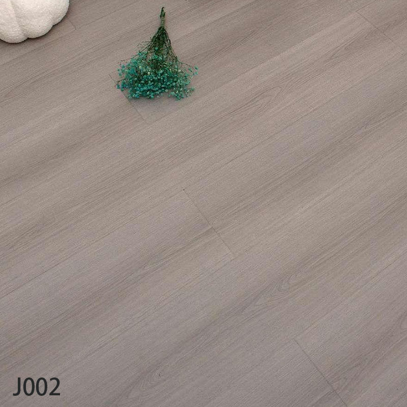J002