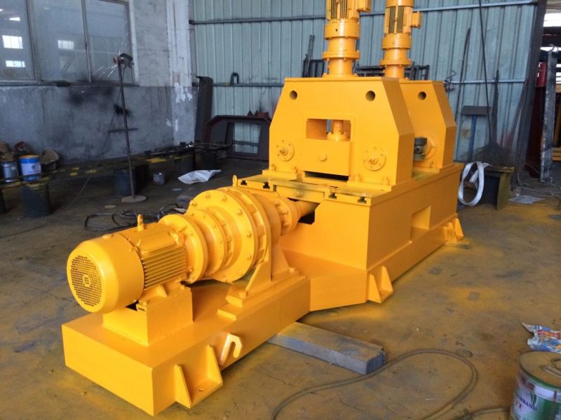 Pakistan - H beam straightening machine