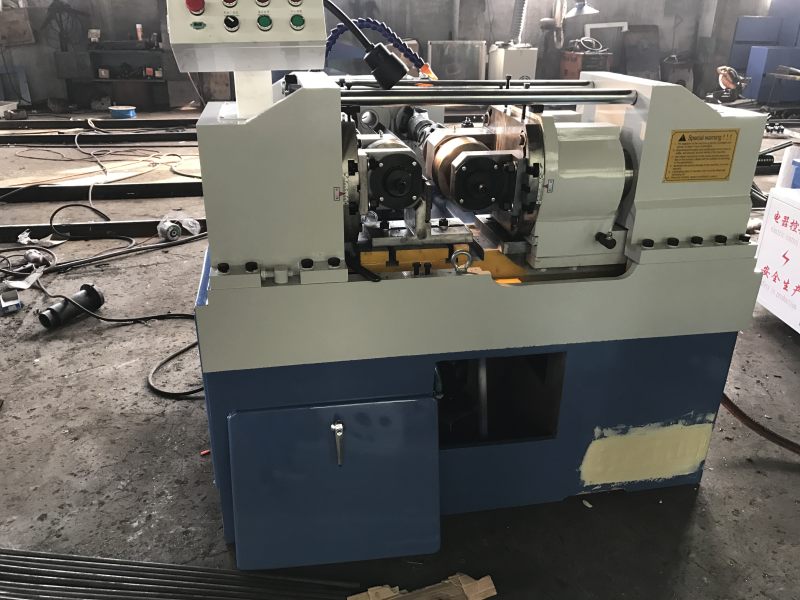 Russia - Thread rolling machine